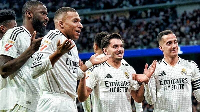 বার্সেলোনাকে তিনে নামিয়ে দুইয়ে রিয়াল মাদ্রিদ